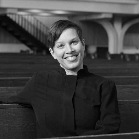 Meet your Posher, Jessica - Picture 1 of 1